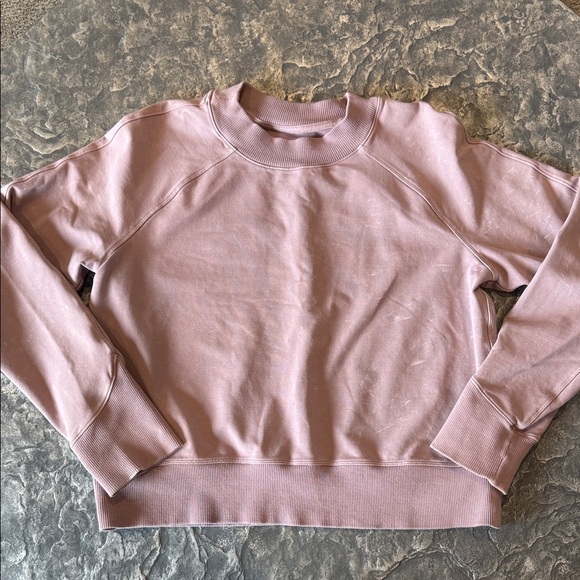 lululemon athletica Tops - Lululemon Lavender Crewneck Sweatshirt sz 6